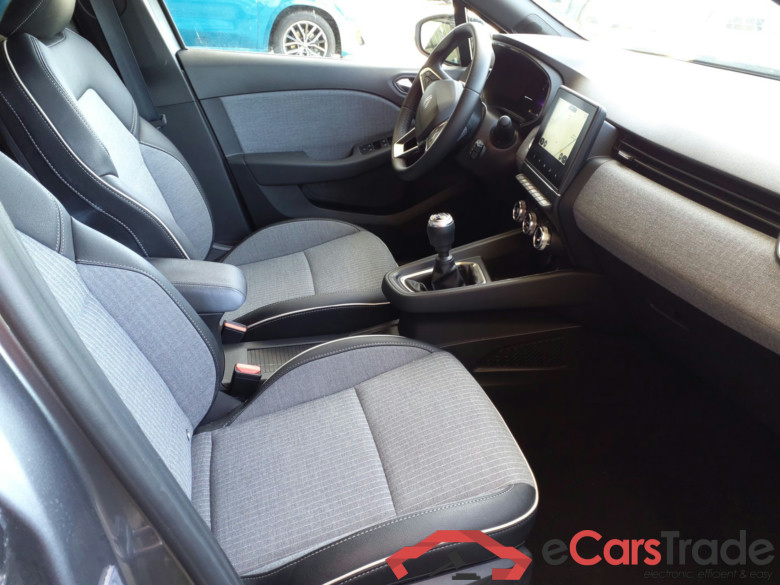 RENAULT Clio RENAULT Clio TCE 90 CV techno  BVM #5