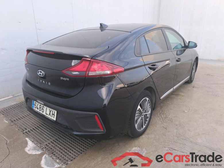 HYUNDAI IONIQ / 2019 / 5P / berlina con portón 1.6 GDI PHEV Klass DCT #2