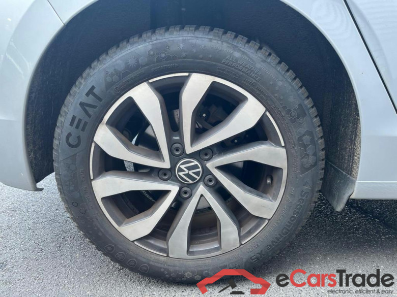 VOLKSWAGEN Golf VIII Golf ACTIVE 1.0 eTSI 81 kW (110 ch) 7 vitesses DSG #5