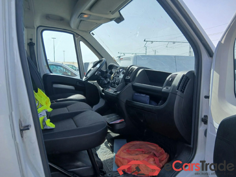 PEUGEOT Boxer / 2014 / 4P / furgón 335 L2 H2 BHDI 103kW (140CV) S&S 6 V. M #6