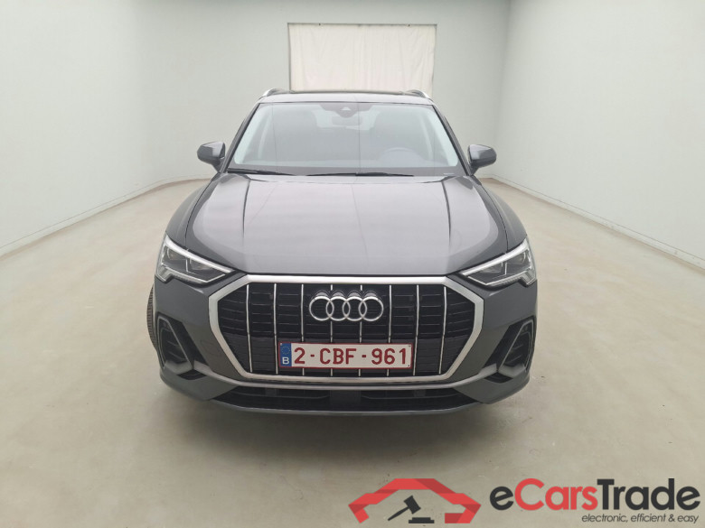 Audi, Q3 '18 PHEV, Audi Q3 45 TFSI e S tronic S Line 5d #1