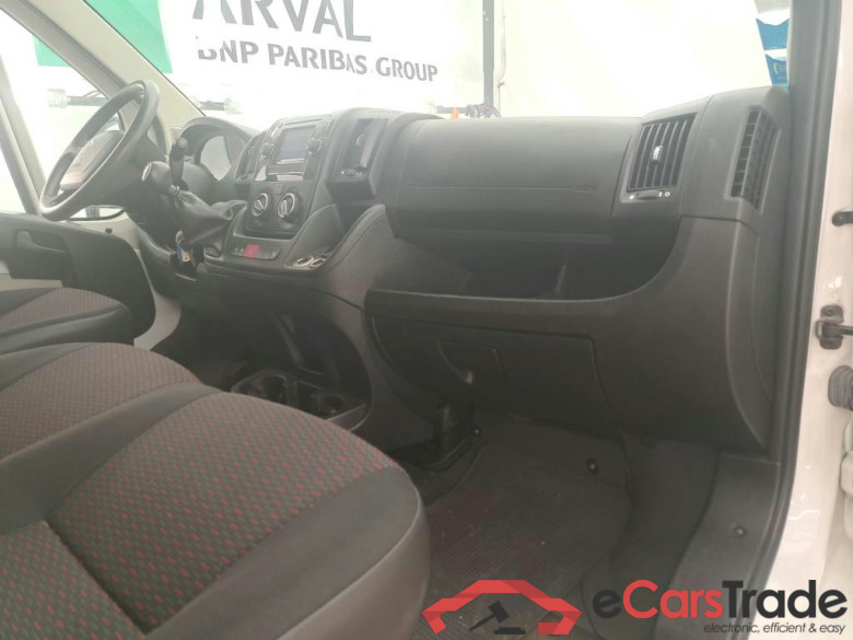 PEUGEOT Boxer VU 4p Fourgon BLUEHDI 110 PREMIUM 330 L2H2 #5