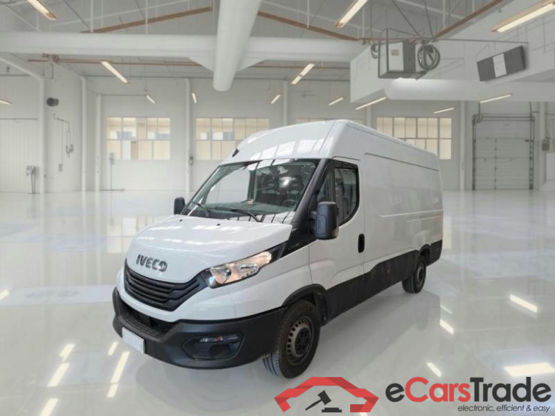 IVECO DAILY / 2021 / 4P / FURGONE 35S14 V 3520L H2
