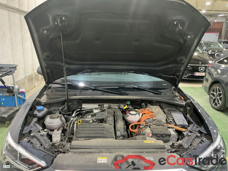 AUDI Q3 Sportback 1.4 45 TFSI E S TRONIC #6