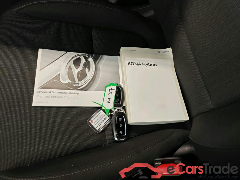 Hyundai KONA 1.6 GDI HEV Fashion 5d #4