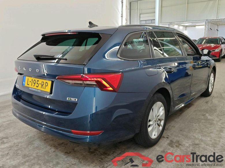 Škoda Octavia Combi 1.0 TSI e-TEC MHEV DSG Ambition 5d #2