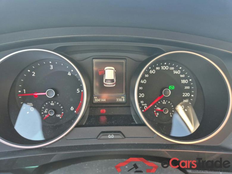 VOLKSWAGEN Tiguan / 2020 / 5P / todoterreno Life 2.0 TDI 110kW (150CV) DSG (AC2) #4