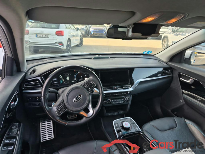 KIA e-Niro / 2016 / 5P / crossover e-Niro 150kW Emotion (Long Range) #3