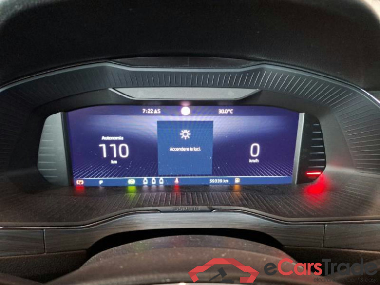 SKODA SUPERB WAGON / 2019 / 5P / STATION WAGON 2.0 TDI EVO 110KW EXECUTIVE DSG #4