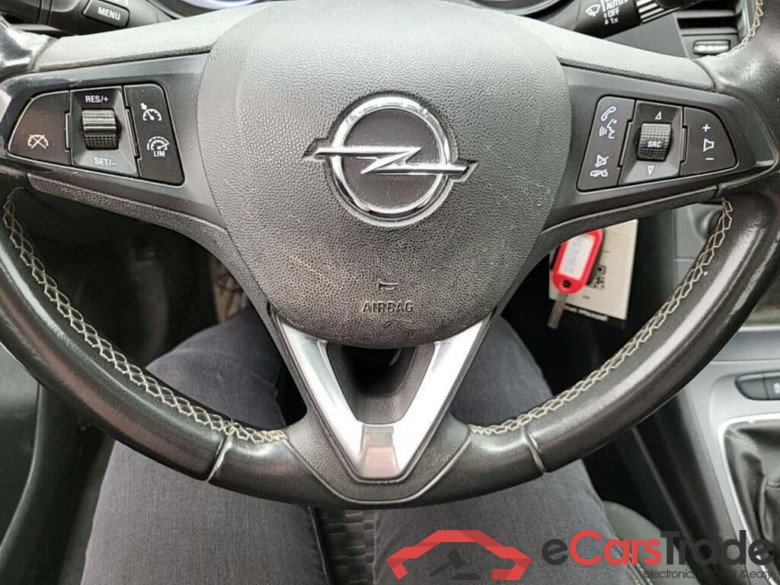 OPEL Astra Sports Tourer 1.2 Turbo Edition #6