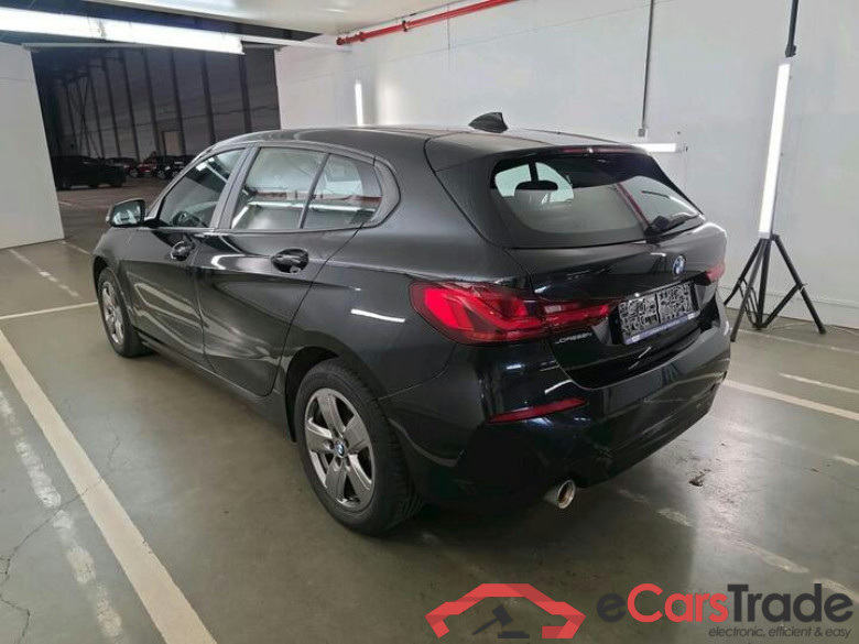 BMW 1 Reeks Hatch 1 Reeks Hatch 118iA (100 kW) 100kW/136pk  5D/P Auto-7 #3