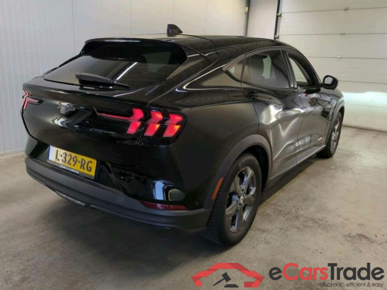FORD Mustang Mach-E RWD 75 kWh #2
