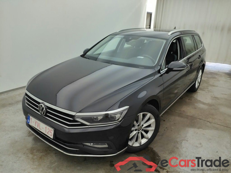 Volkswagen Passat Variant 2.0 TDI SCR 110kW DSG7 Elegance Business 5d #1