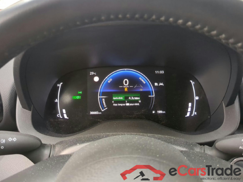 TOYOTA Yaris Cross Hybride / 2021 / 5P / SUV 1.5 HYBRID 116H DYNAMIC AUTO #6