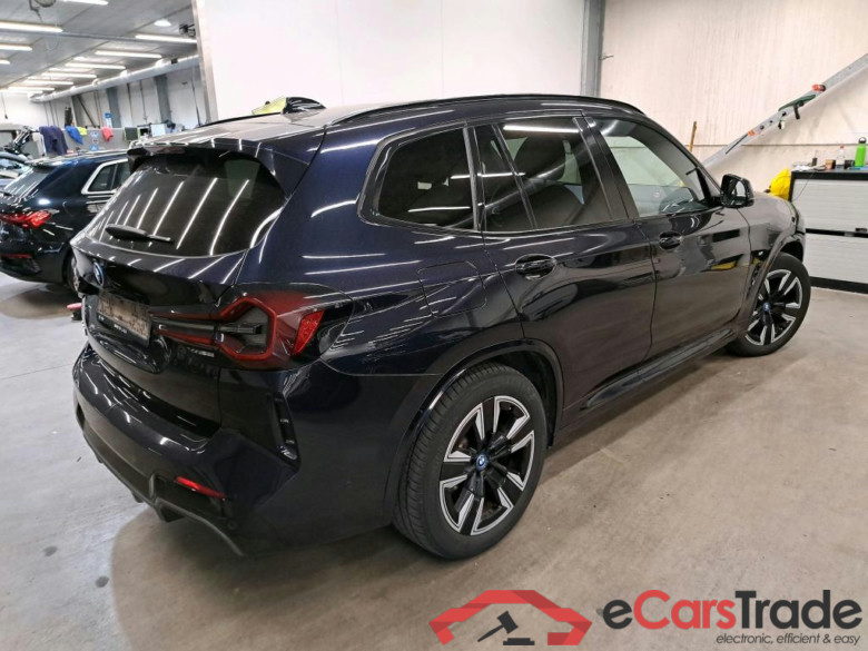 BMW I - BMW IX3 286PK With Climatic & Heated Electric Vernasca Seats & Pano roof & PDC Front & Rear & Dark Shadow Pack  * ELECTRIC * #2