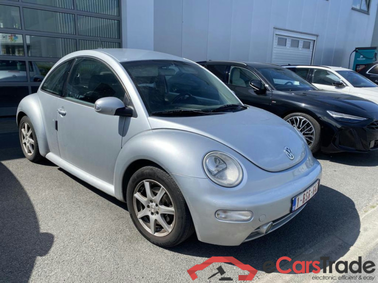 VOLKSWAGEN New Beetle 2.0i #2