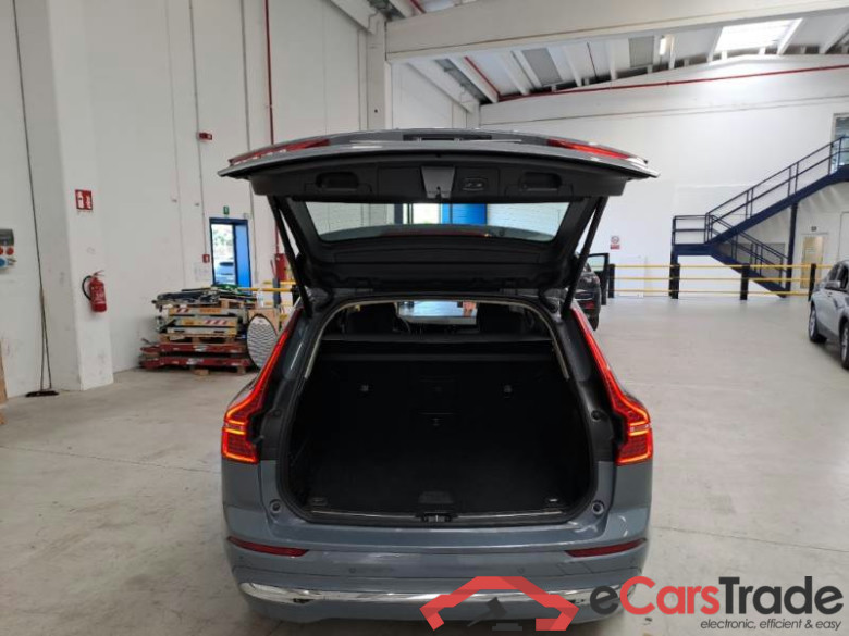 VOLVO XC60 / 2021 / 5P / SUV T6 PLUG-IN AWD AUTO CORE #5