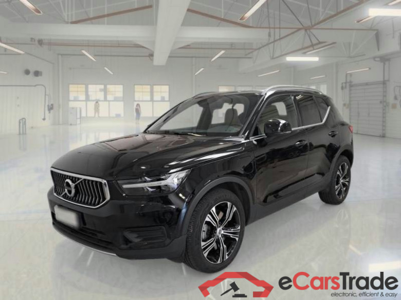 VOLVO XC40 / 2017 / 5P / SUV T5 PLUG-IN HYBRID AUTO RECHARGE INSCR. #1