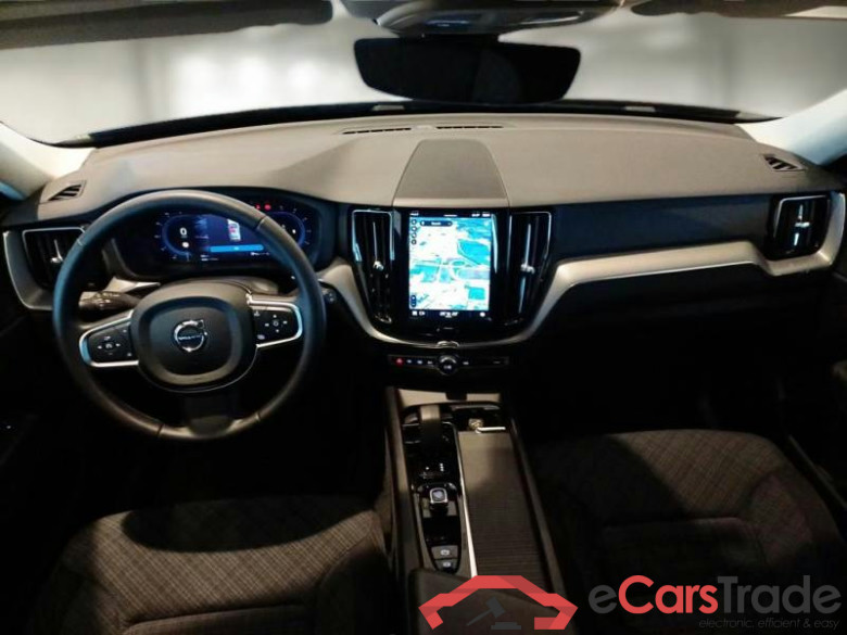 VOLVO XC60 / 2021 / 5P / SUV B4 D AUTOMATICO CORE #3