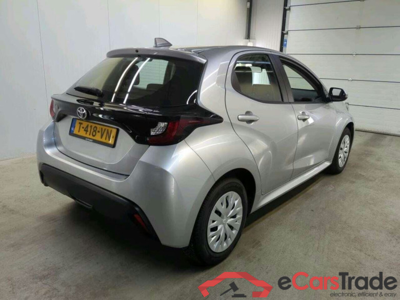 TOYOTA Yaris 1.5 VVT-i Active #2