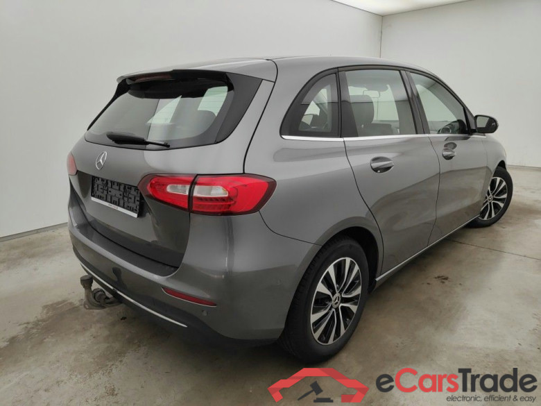 Mercedes-Benz B-Klasse B 180 Business Solution Essential 5d #2