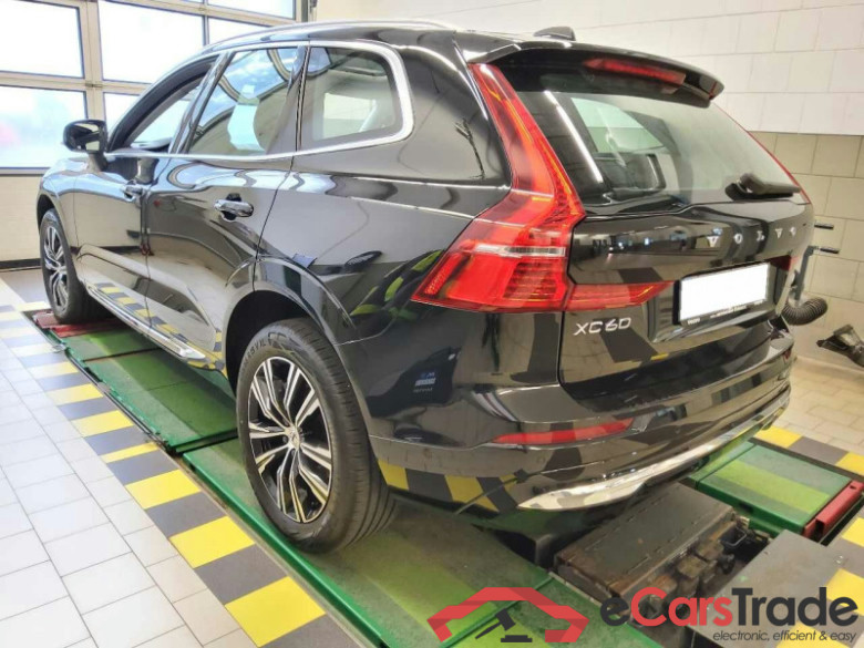 Volvo XC60 (03.2017->) DE - SUV5 B5 (Benzin) 2WD EU6d, Inscription Mild-Hybrid, (Facelift) 2021 - 2022 #4