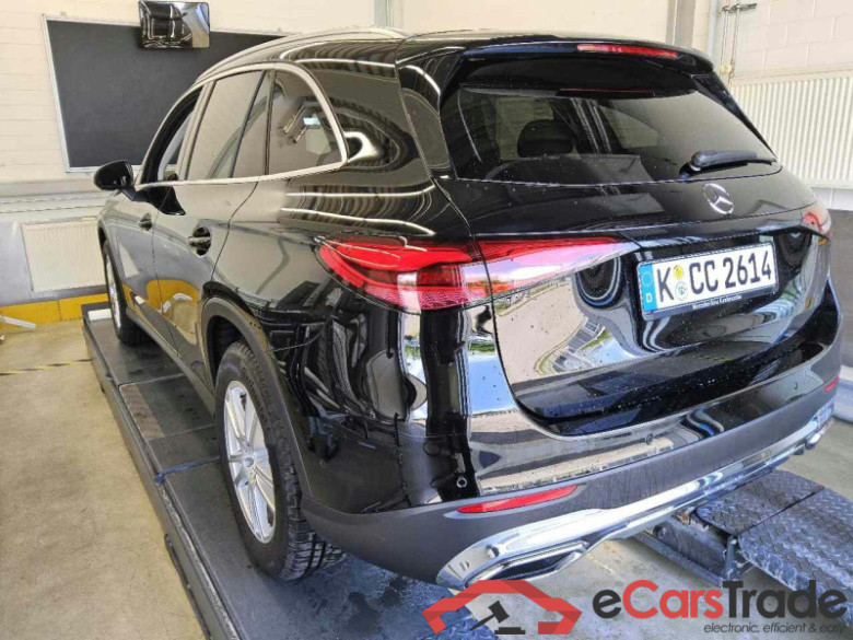 Mercedes-Benz GLC (BM 254)(06.2022->) DE - SUV5 GLC 200 EU6d, 4Matic Avantgarde, 2022 - 2024 #4