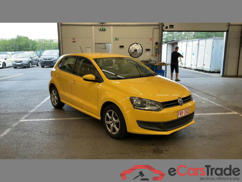 VOLKSWAGEN Polo 1.4i Comfortline DSG #2