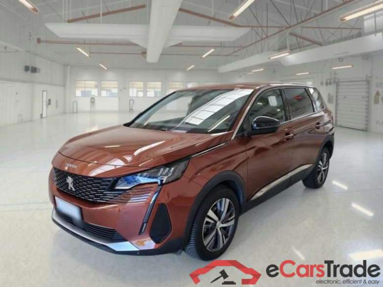 PEUGEOT 5008 / 2020 / 5P / SUV BLUEHDI 130 ALLURE EAT8 S/S AUT.