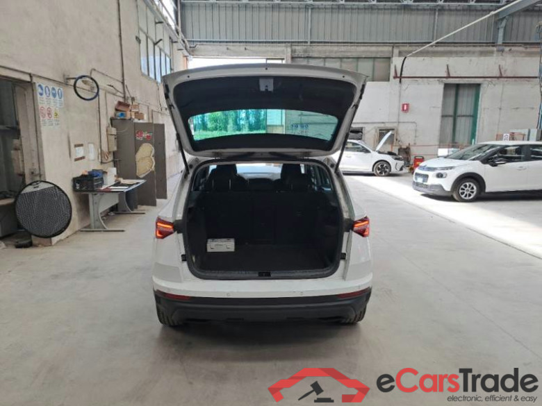 SKODA KAROQ / 2022 / 5P / SUV 2.0 TDI 110KW EVO SCR EXECUTIVE DSG 4X4 #5
