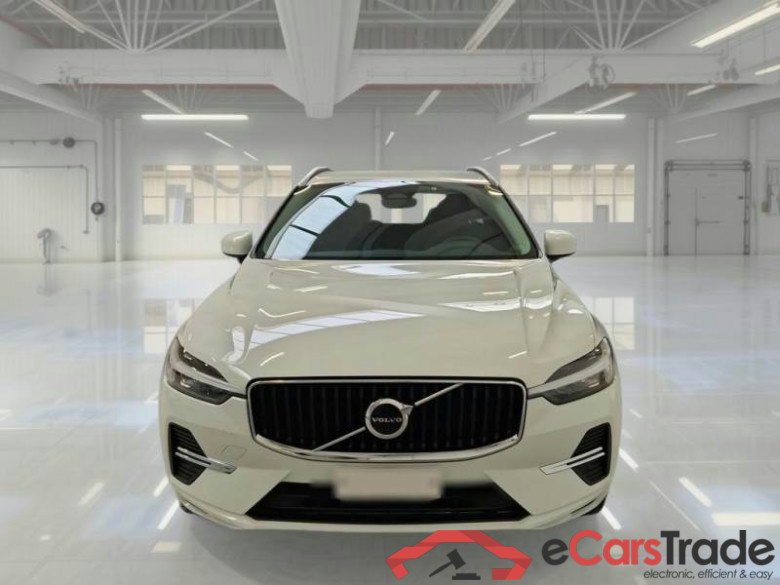 VOLVO XC60 / 2021 / 5P / SUV B4 D AWD AUTOMATICO MOMENTUM PRO #6