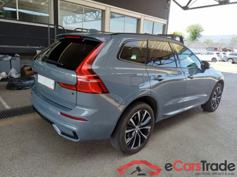 VOLVO XC60 / 2021 / 5P / SUV B4 D AWD AUTOMATICO ULTIMATE DARK #2