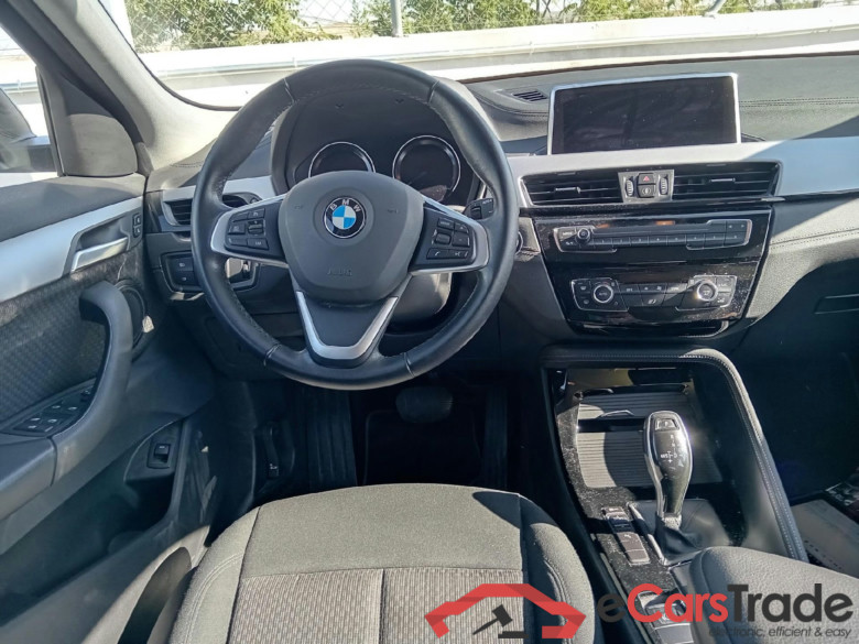 BMW X2 / 2017 / 5P / todoterreno sDrive18i (AC) #3