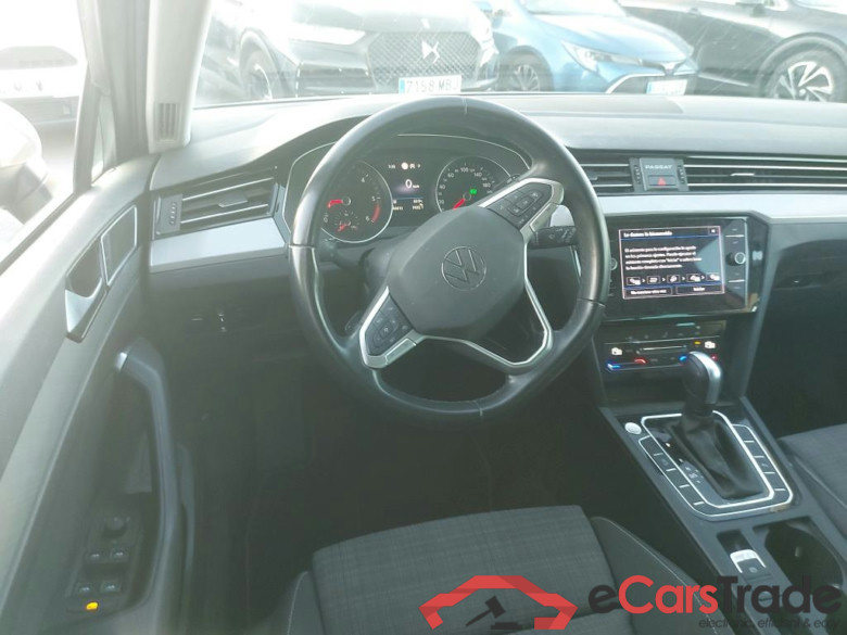 VOLKSWAGEN Passat / 2019 / 5P / familiar Variant Executive 2.0 TDI 110kW DSG #3