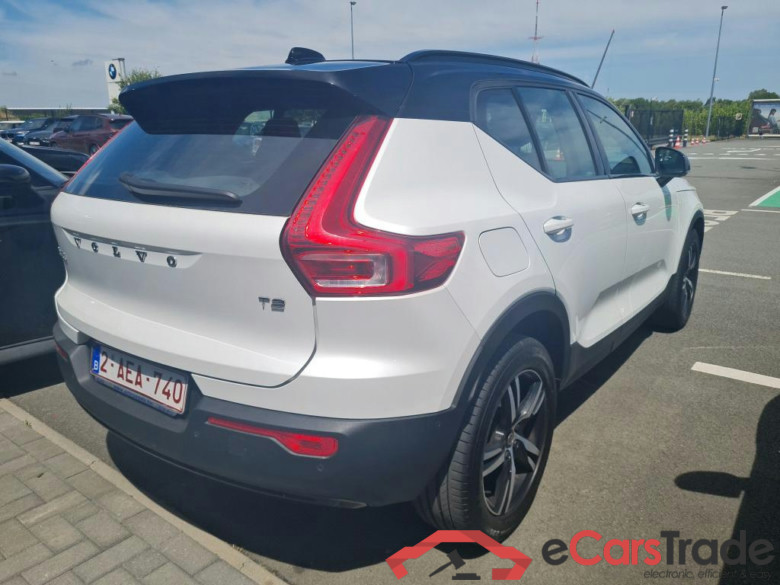VOLVO XC40 1.5 T2 R-DESIGN #4