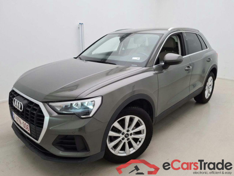 AUDI Q3 2.0 35 TDI BUS. ED. S-TRONIC