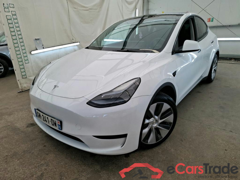 TESLA Model Y / 2021 / 5P / SUV RWD #1