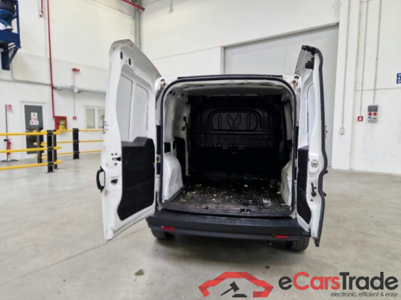 FIAT DOBLÒ CARGO / 2014 / 4P / VETT. FURGONATA CH1 LOUNGE 1.6 MJET 105CV E6D-F SeS #4