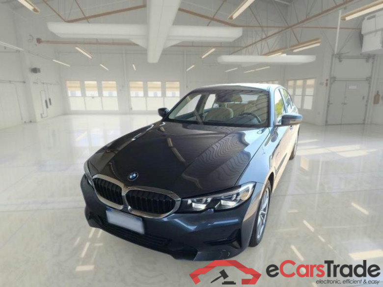 BMW SERIE 3 / 2018 / 4P / BERLINA 330E BUSINESS ADVANTAGE AUT.