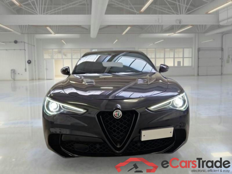 ALFA ROMEO STELVIO / 2017 / 5P / SUV 2.9 V6 510CV QUADRIFOGLIO AT8 Q4 #5