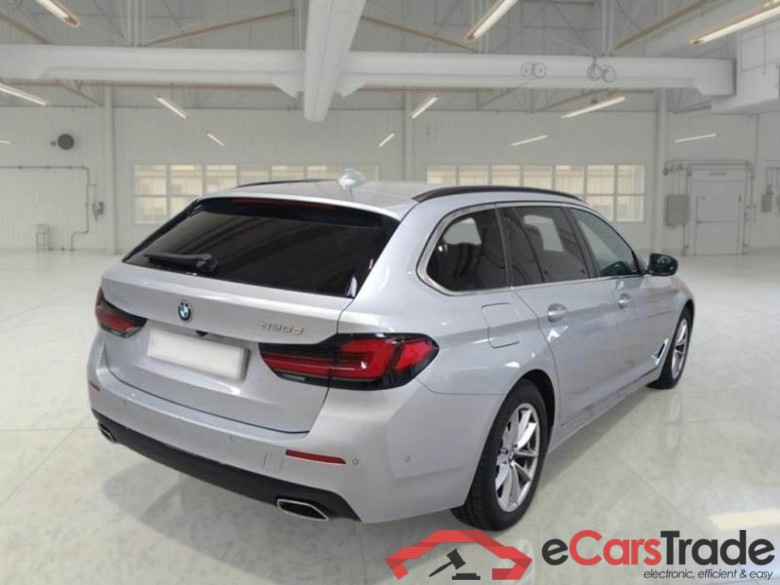 BMW SERIE 5 / 2020 / 5P / STATION WAGON 520D AUT BUSINESS MH48V TOURING #2