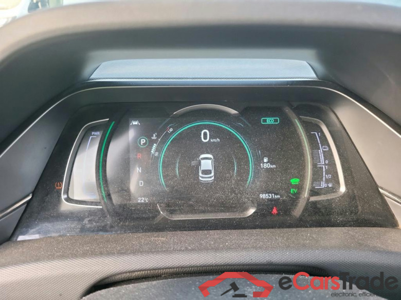 HYUNDAI IONIQ / 2019 / 5P / berlina con portón 1.6 GDI HEV Tecno DCT #4