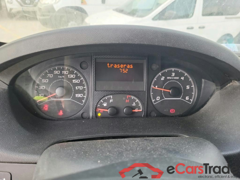 PEUGEOT Boxer / 2014 / 4P / furgón Pack 330 L1 H1 BHDI 88kW(120CV) S&S 6 V. #4