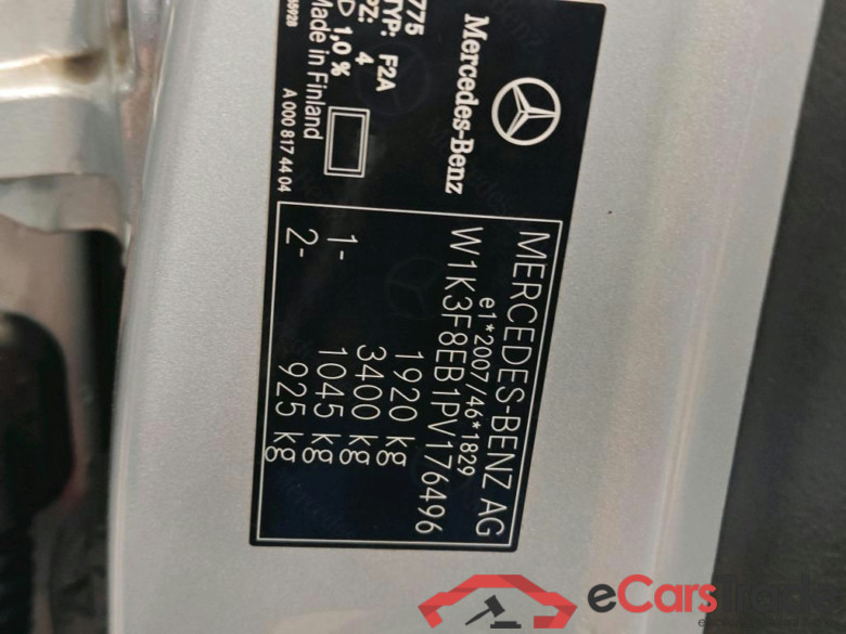 Mercedes-Benz A-Klasse A 180 7G-DCT Business Solution 5d + Pano #6