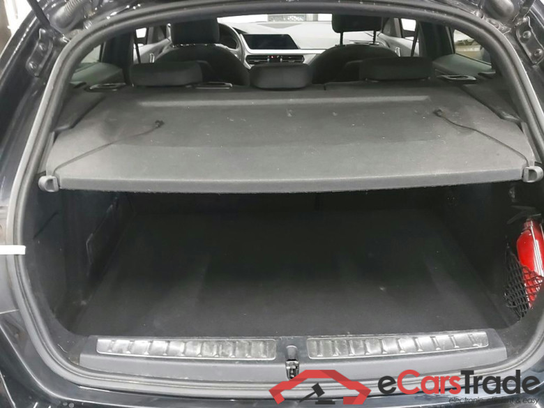 BMW 116d Aut. Pano LED Navi KeylessGo Klima PDC ... #6