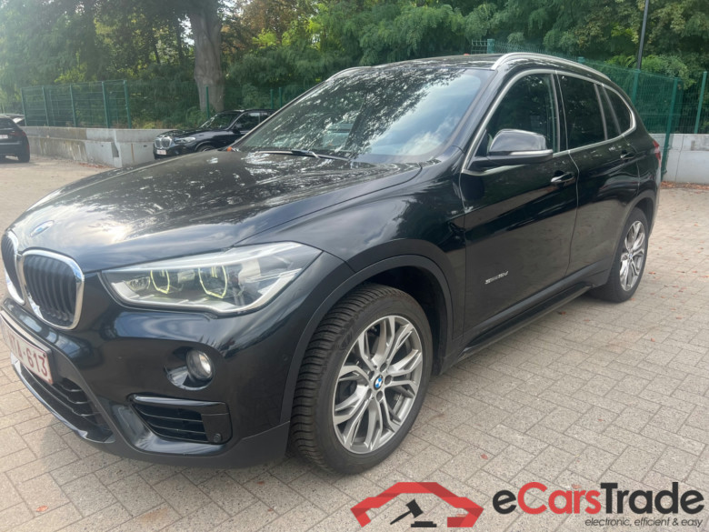 BMW X1 2.0 sDrive18d Pano LED CarPlay Sport-Leather KeylessGo Klima PDC ...