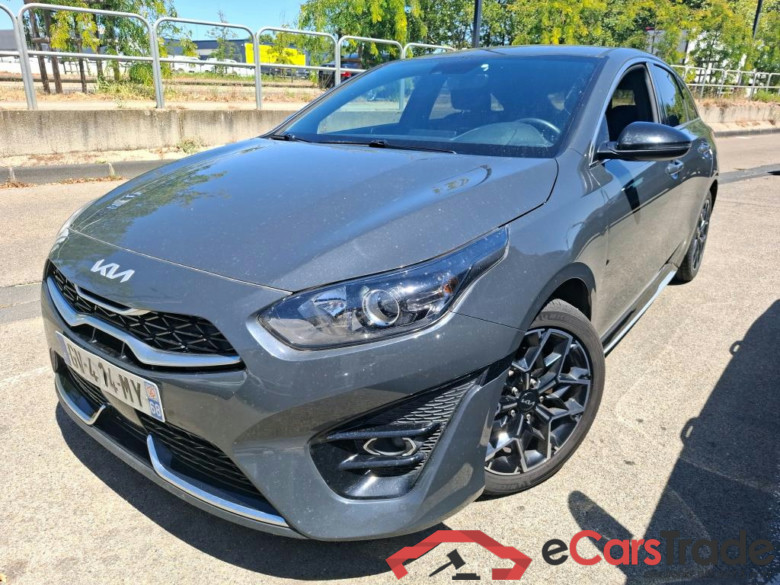 KIA ProCeed / 2021 / 5P / Break 1.5 T-GDI 160 ISG GT LINE BUSINESS DCT7 #2