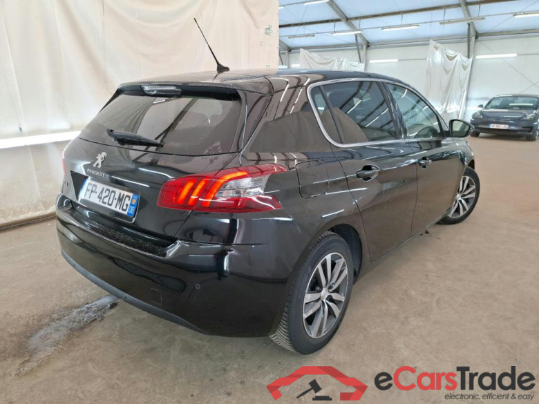 PEUGEOT 308 / 2017 / 5P / Berline Puretech 130 S&S EAT8 Allure #3