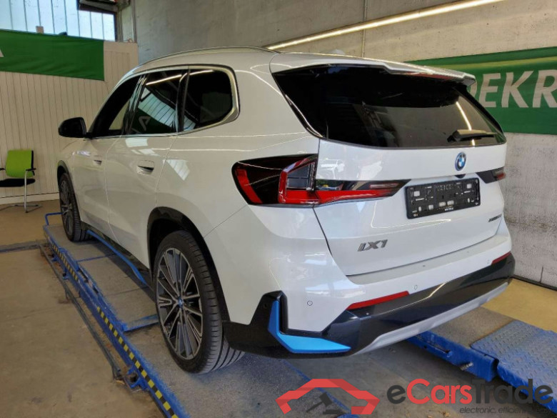 BMW iX1 (U11E)(2022->) DE - SUV5 30, xDrive xLine, 2022 - 2024 #4