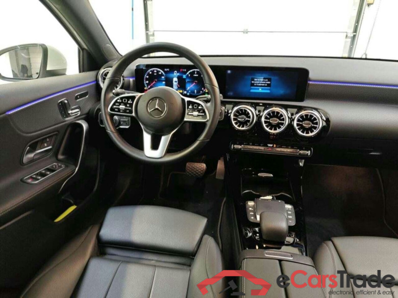MERCEDES-BENZ A-klasse 180 d Bns Sol. Lux. #3